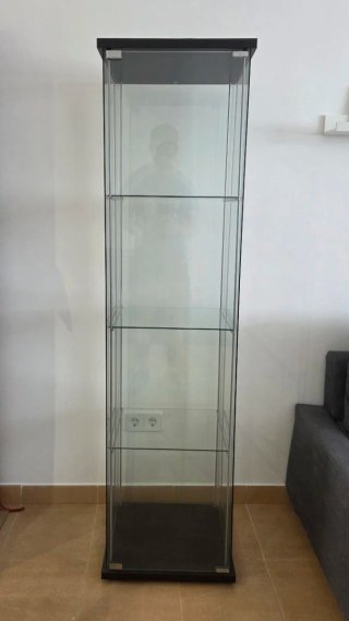 Vitrina Detolf Ikea Negra