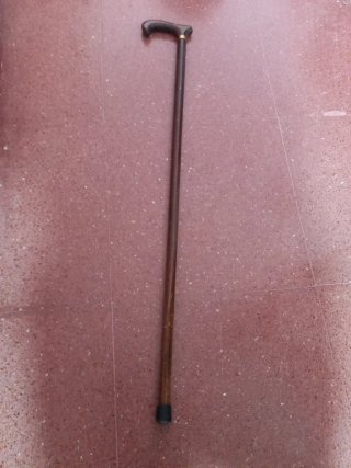 Bastón antiguo de madera