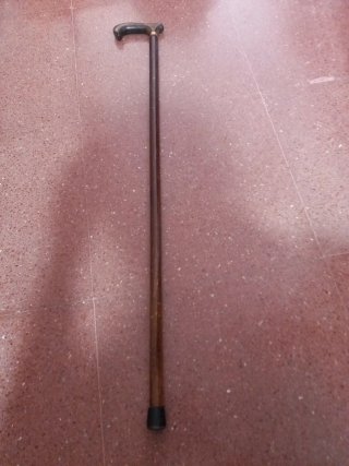 Bastón antiguo de madera