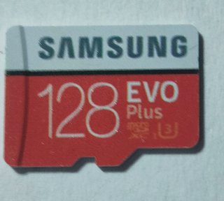 Samsung A6 caricabatterie microsd 128 GB omaggio