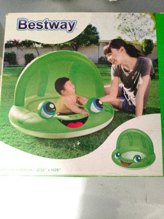 Piscina Bestway y manguitos Speedo