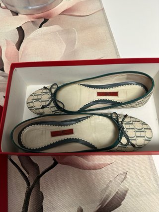 Manoletinas Carolina Herrera Beige/Verde