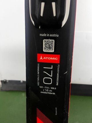 Esquís Atomic Redster X5 con fijaciones