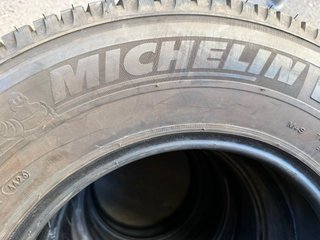 Neumáticos Michelin 225/75/16 CP 116Q