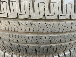 Neumáticos Michelin 225/75/16 CP 116Q