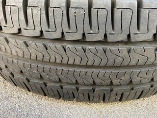 Neumáticos Michelin 225/75/16 CP 116Q