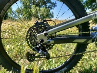 COMMENCAL CLASH RACE