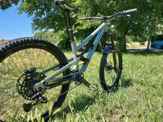 COMMENCAL CLASH RACE