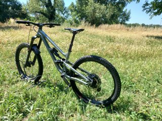 COMMENCAL CLASH RACE