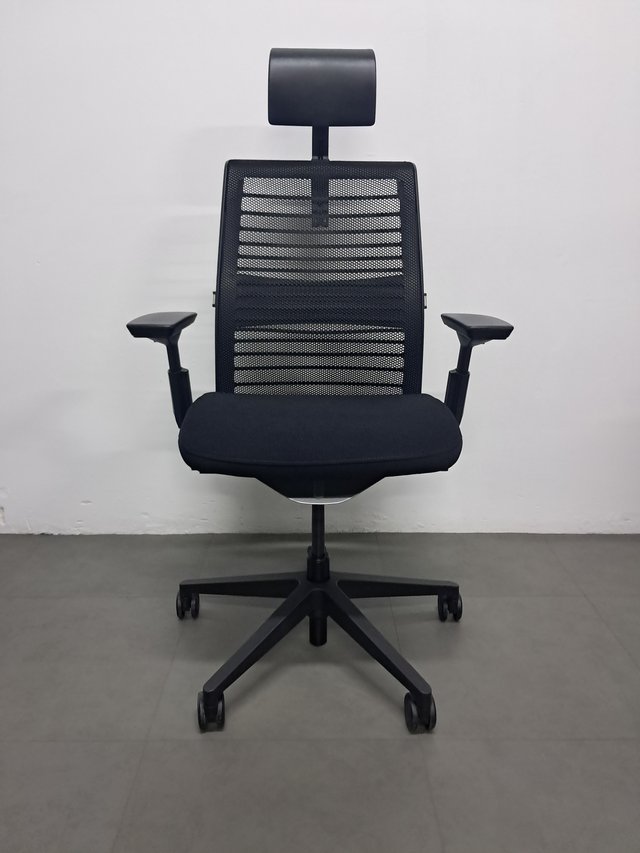 SillaSTEELCASE THINK v2 Reposacabezas Profesional
