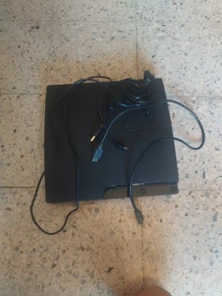 Consola Sony PS3 Negra + 6 juegos.