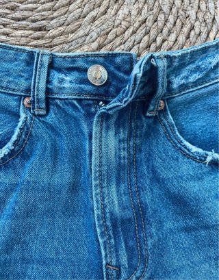 Pantalón corto Stradivarius