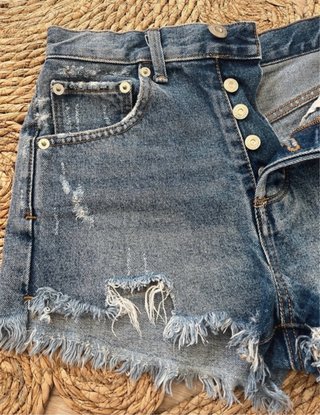 Pantalón corto vaquero Mango