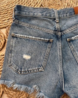 Pantalón corto vaquero Mango