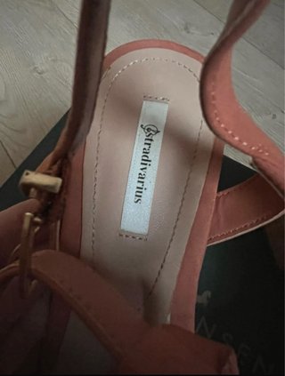 Sandalias Stradivarius plataformacolor teja/corcho