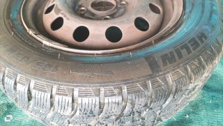 Llanta Ford Focus 185/65 R14 Michelin alpin