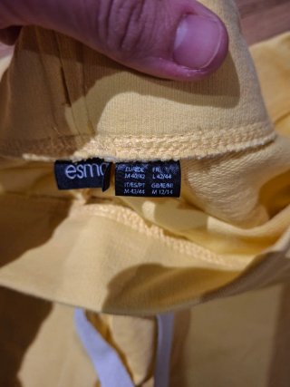 Pantalones cortos amarillos nuevos