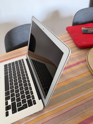MacBook Air 13 (2015) Plata I5 8 GB RAM