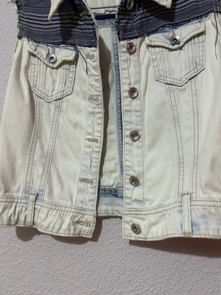 Chaleco vaquero Stradivarius talla s