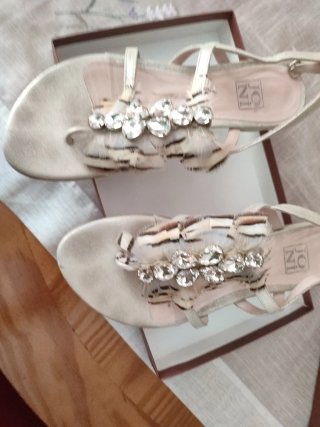 Sandalias JONi Beige/Plata Talla 38