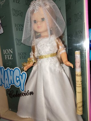 Nancy Novia Ion Fiz Colección Famosa
