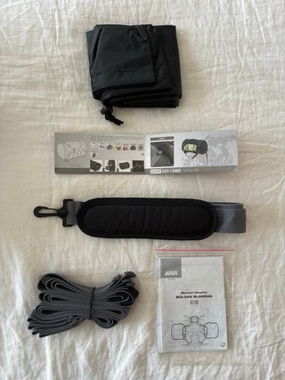 Bolsa blanda asiento moto GIVI ES107B negra