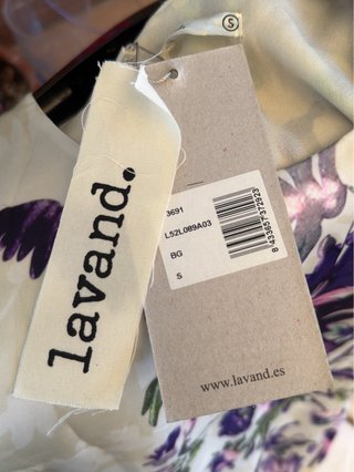 Vestido estampado floral lavanda