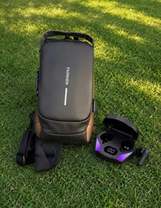 Mochila y Auriculares Inalámbricos