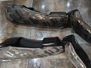 Espinilleras King Boxing Buddha talla M