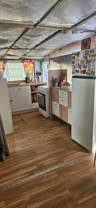 Caravana fija instalada camping. PRECIO NEGOCIABLE