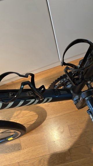Bicicleta de carretera tiene 3 salidas