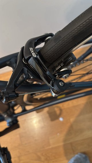 Bicicleta de carretera tiene 3 salidas