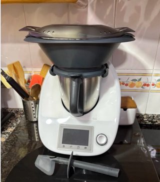 Thermomix TM5 con cookidoo y accesorios