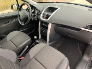 Peugeot 207 2012
