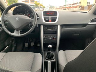 Peugeot 207 2012