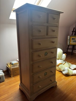 Cajonera pintada a mano estilo portugués