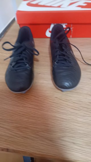 Botas de fútbol Nike Tiempo Negras