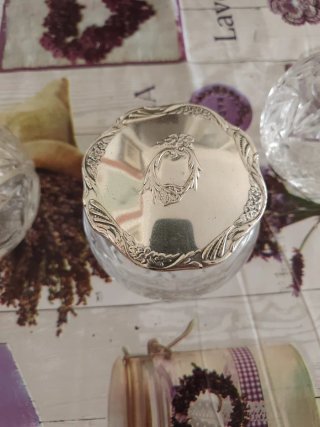 Juego tocador cristal y metal