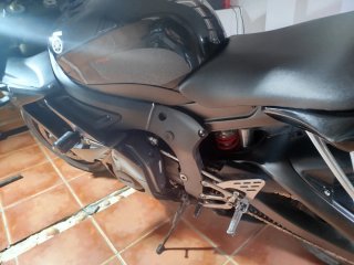 Yamaha R6 Negra