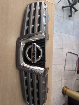 Rejilla frontal Nissan Qashqai.