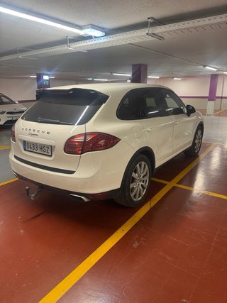 Porsche Cayenne 2011