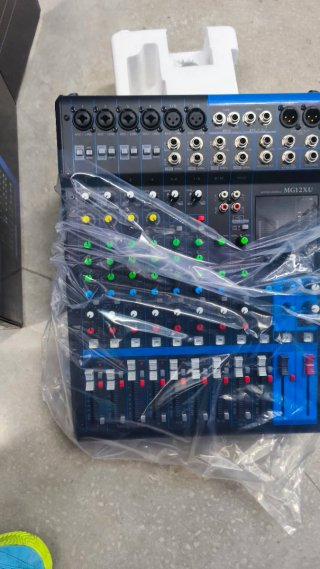 Mesa de Mezclas FX MG12XU