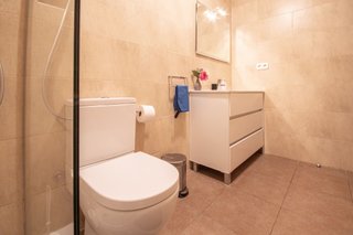 Acogedor piso vacacional con piscina comunitaria!