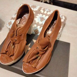 Zapatos Marrones serraje piel, Tacón de madera