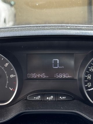 Peugeot 208 2016