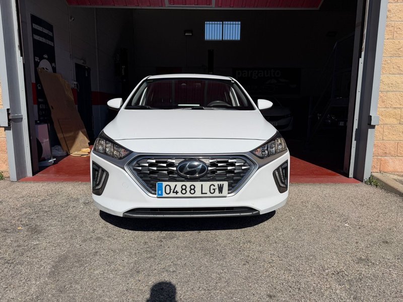 Hyundai Ioniq 2020, foto 3