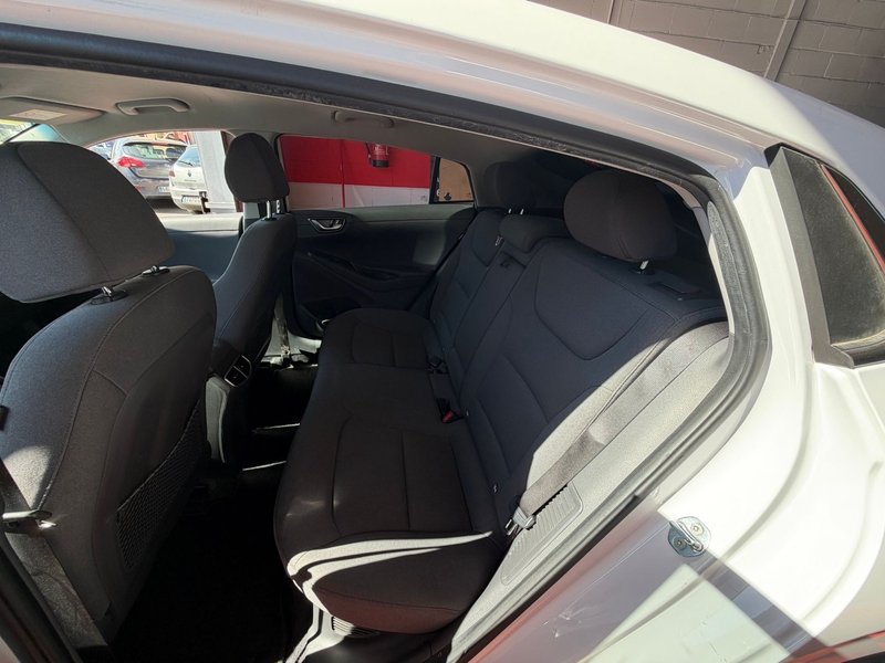 Hyundai Ioniq 2020, foto 23