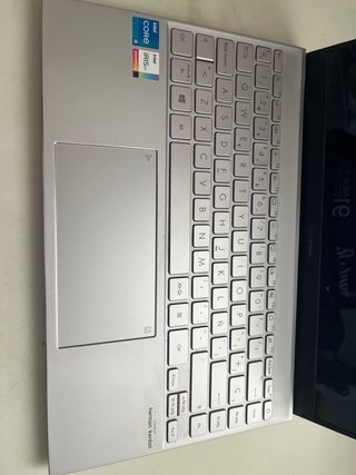 Portátil Asus ZenBook windows11 Plata