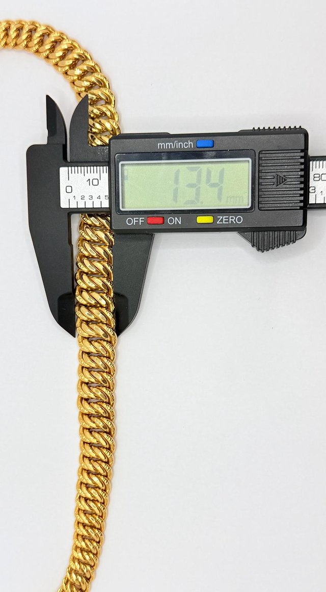 Cadena Barbada oro de 18k, 33.13 g, 46 cm.