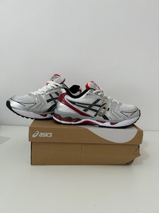 Asics Kayano 14 Rojas y Blancas